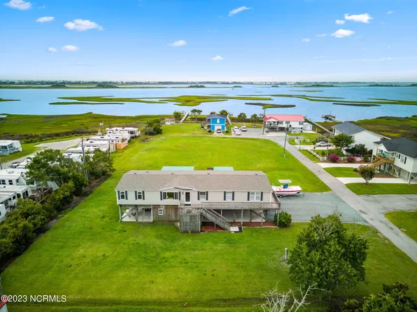 103 Clam Point Drive, Surf City, NC 28445