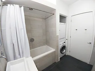 Rented by R New York