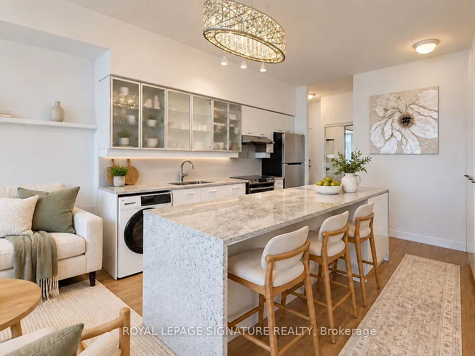 33 Singer Ct #2809