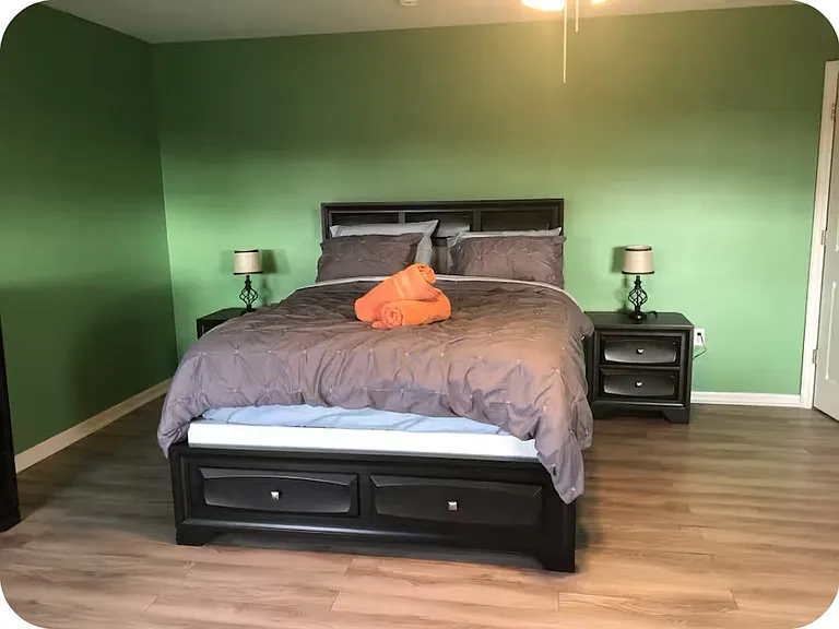 1067 Berkeley Dr — Photo 13
