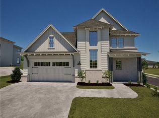 202 Firefly Ln, Opelika, AL 36804