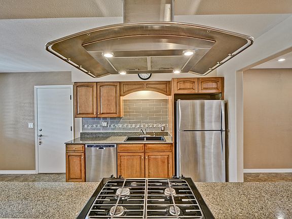 5th image of 10704 W El Capitan Cir N