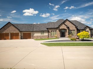 401 Redbud Dr, Humphrey, NE 68642