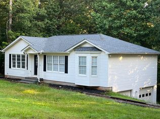 403 Crabapple Rd, Dahlonega, GA 30533