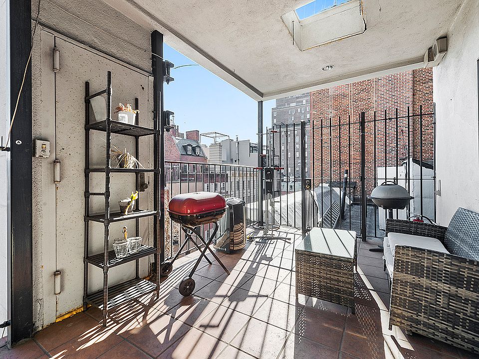 1st image of 34 Beekman Pl #1