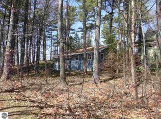 3210 Lakeshore Rd, Manistee, MI 49660