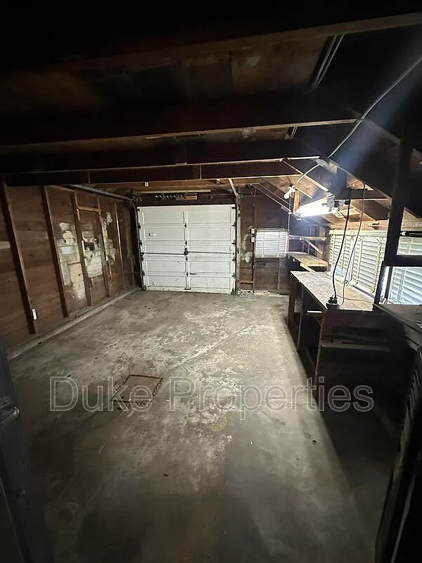 2 bed, 1.0 bath, 906 sqft, $1,495 — Photo 4