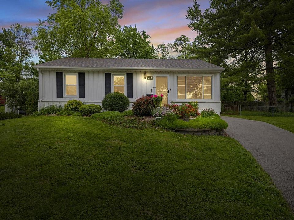1st image of 407 Rollingwood Ln