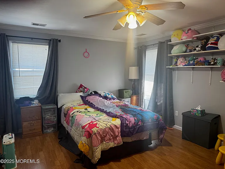 1709 Maple St — Photo 12