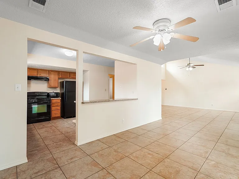 270 Littler Dr SE — Photo 10