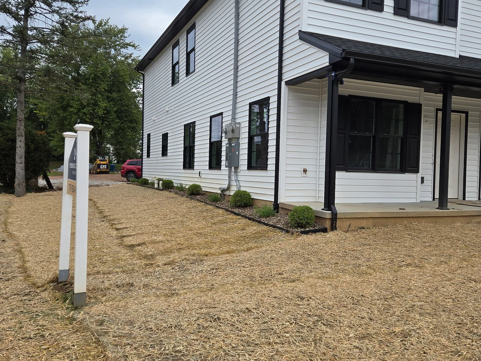 3 bed, 2.5 bath, 1600 sqft, $2,300 — Photo 3