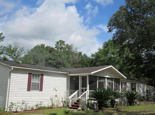 576 Old Jolly Bay Rd, Freeport, FL 32439