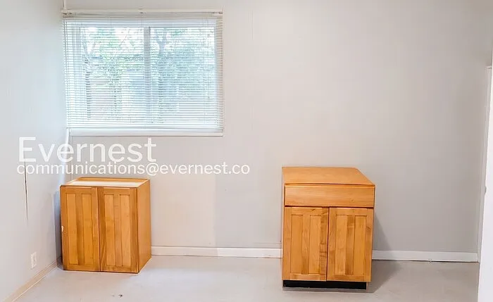 380 Martin Dr — Photo 14