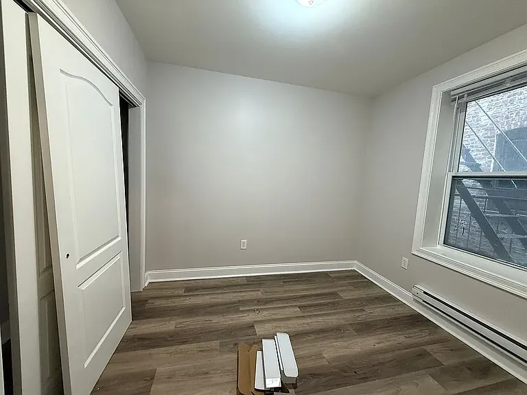 46-48 Vroom St — Photo 9