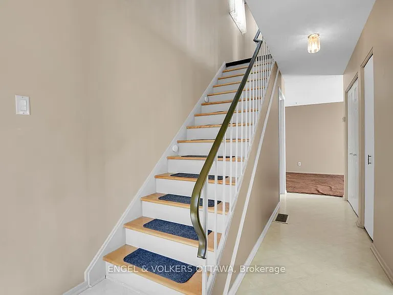 837 Eastvale Dr #110 — Photo 8