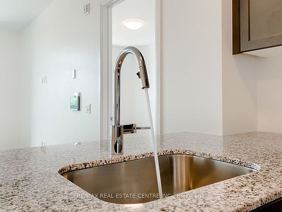 2nd image of 95 Dundas St W #119
