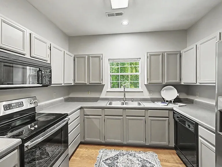 629 Magnolia Ln — Photo 21