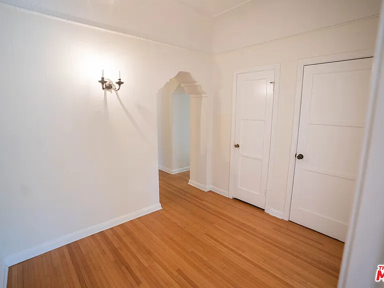 1210 S La Jolla Ave — Photo 7