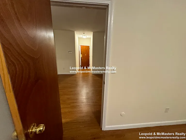 South Huntington Apartments — Photo 33