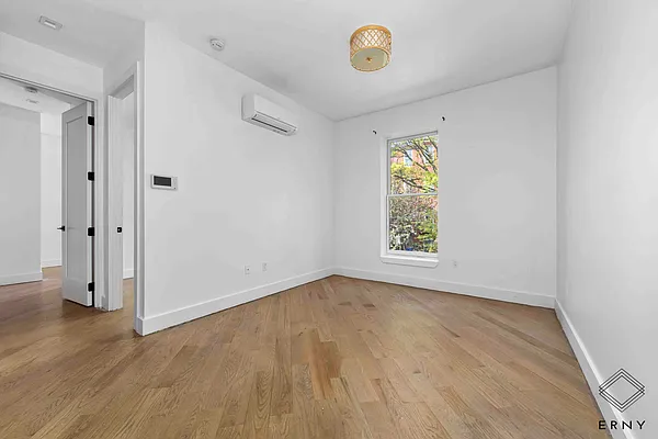 Rented by ERNY LLC | media 17