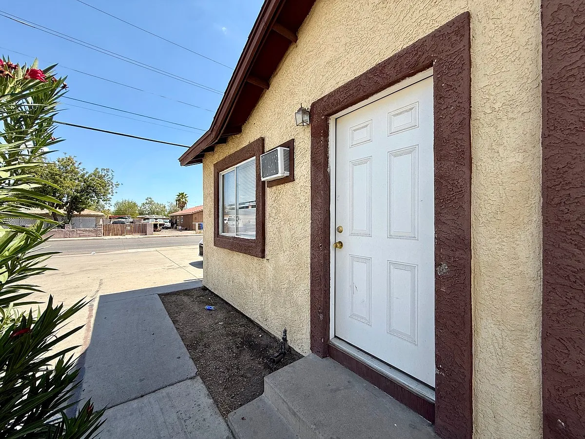 1 bed, 1.0 bath, 450 sqft, $1,095 — Photo 3