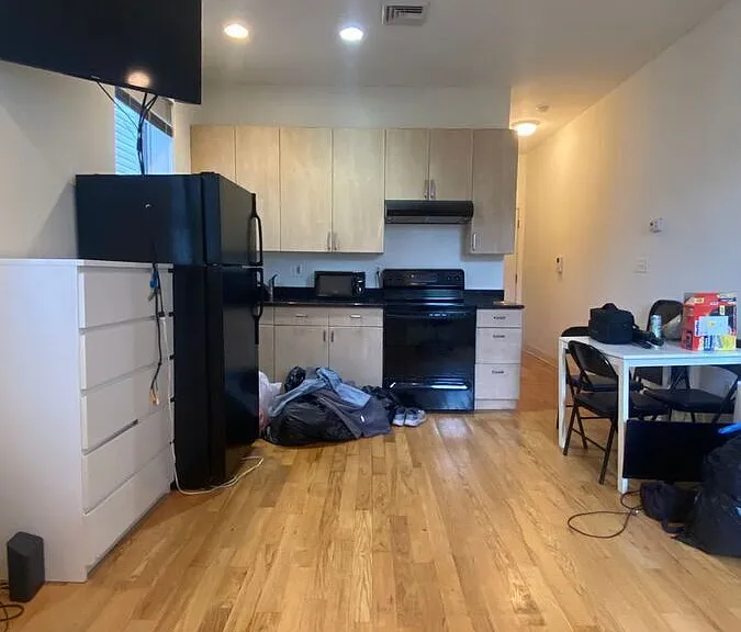 1615 Brown St #2R — Photo 1