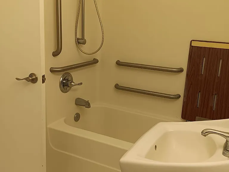 503 Cypress St — Photo 11
