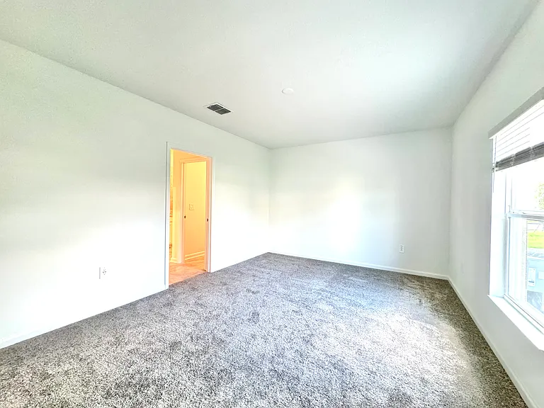 1807 Weir Blvd — Photo 35