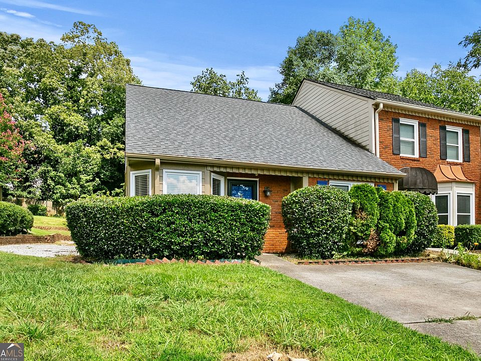 1st image of 1140 Magnolia Way SE
