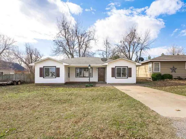 1006 Kaw St, Perry, OK 73077