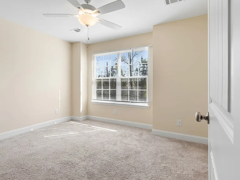 242 Admiration Ave — Photo 12