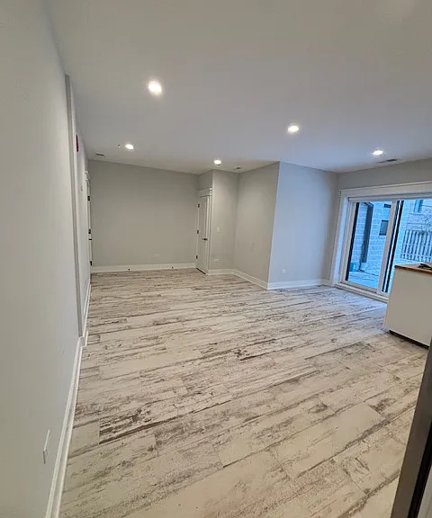 6615 N Milwaukee Ave #5 — Photo 4