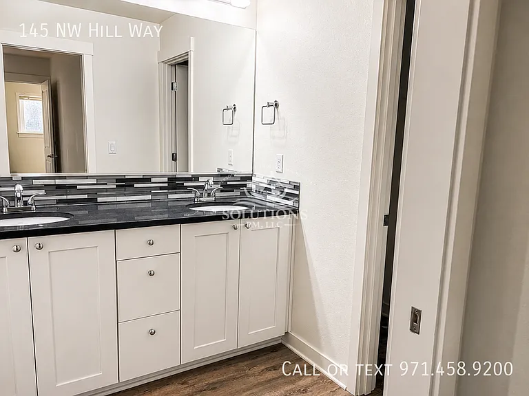 145 NW Hill Way — Photo 16