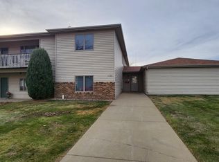 1120 14th St W APT 1, Dickinson, ND 58601