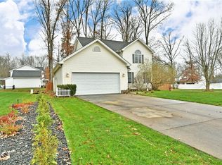6415 Meander Glen Dr, Youngstown, OH