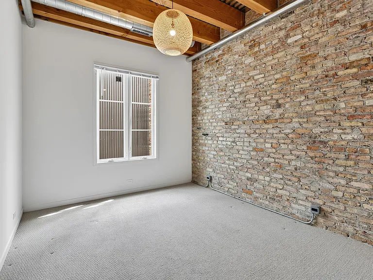 1401 N Western Ave — Photo 58
