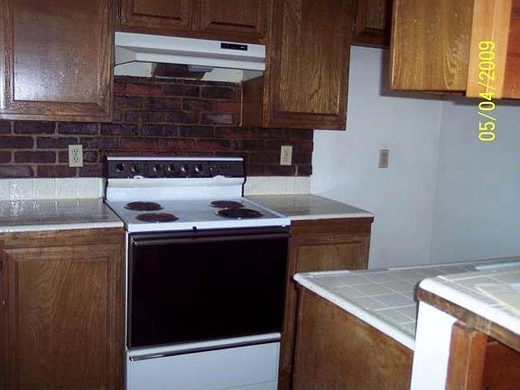 2nd image of 647 Avenida Del Platino