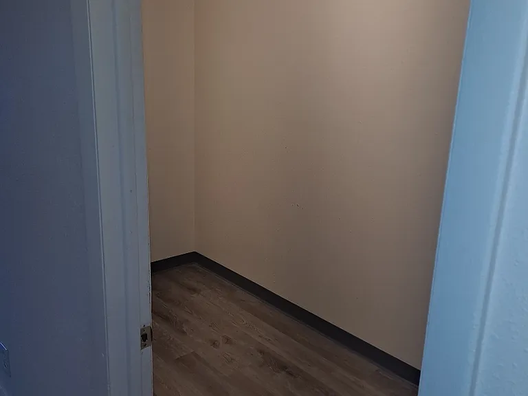 645 Voiles Pl — Photo 14