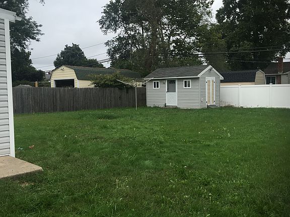 2nd image of 79 Meroke Ln
