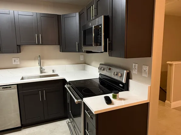 106 Gardens Dr APT 203, Pompano Beach, FL 33069