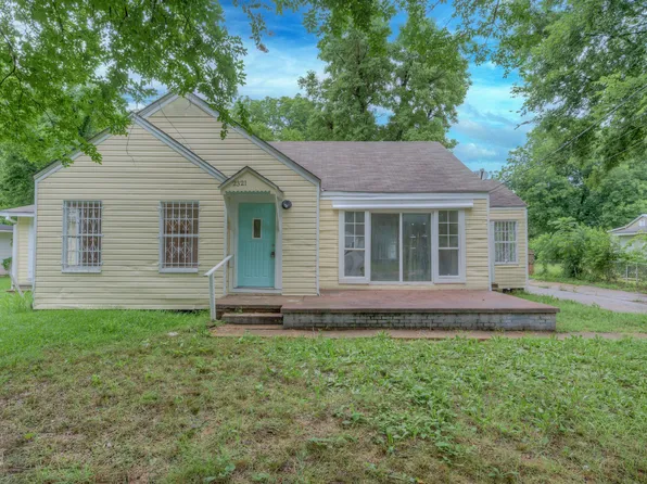 2321 Walnut St, Bossier City, LA 71112