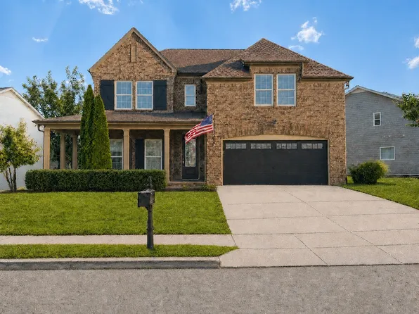 2012 Devonwood Ln, Thompsons Station, TN 37179