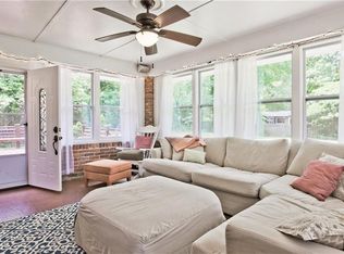 2216 Springwood Dr, Decatur, GA 30033