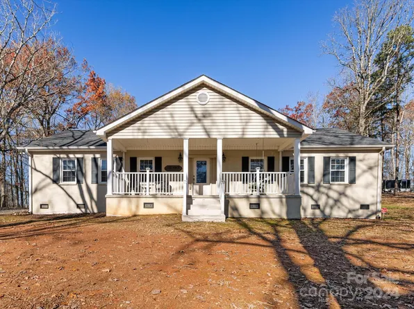 7852 Long Island Rd, Catawba, NC 28609