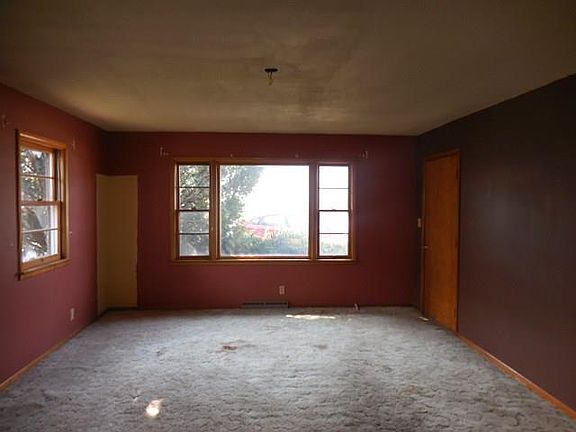 4th image of 231 Dale St