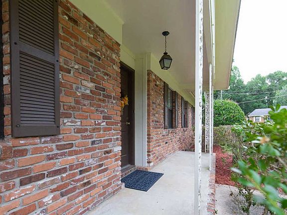 5th image of 2805 Vann Cir