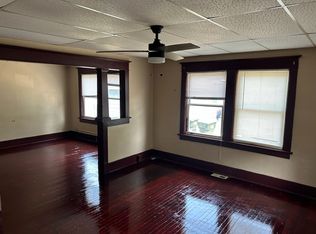 313 S 3rd St #1, Oskaloosa, IA 52577
