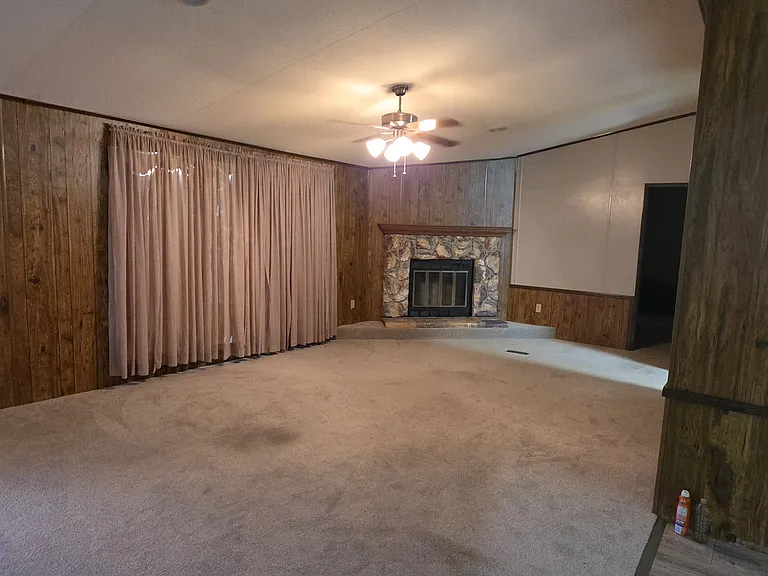 638 Hoosier Ln — Photo 7