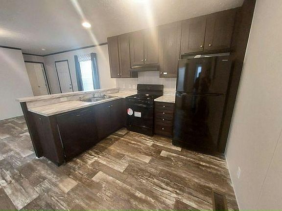 2nd image of 428 Warbler Ln #428