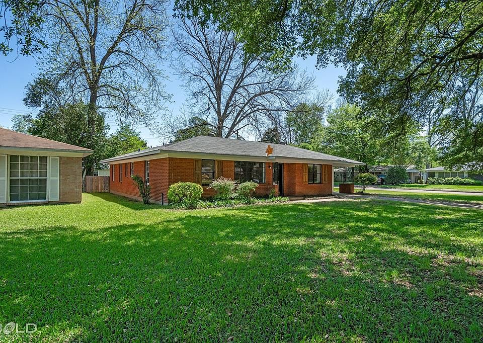 1st image of 2943 E Cavett Dr